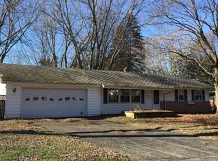 828 Jones St, Marshall, MI 49068