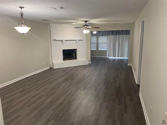 2nd image of 111 Leisure Lake Ct