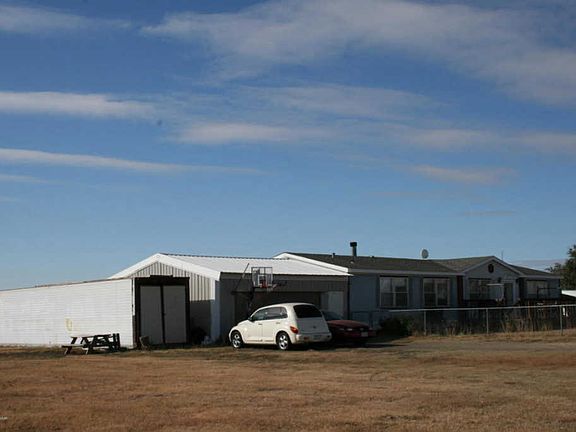 3rd image of 8101 Lauren Ln