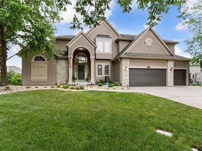 1681 NE Woodland Shores Dr, Lees Summit, MO, 64086
