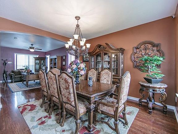 4th image of 1349 Sun Meadow Dr