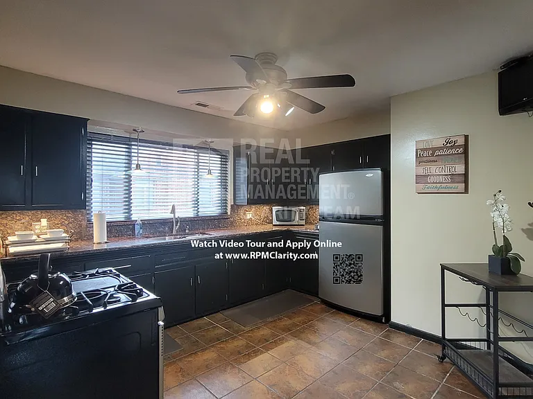 Kenwood Blvd 2458 Toledo — Photo 11