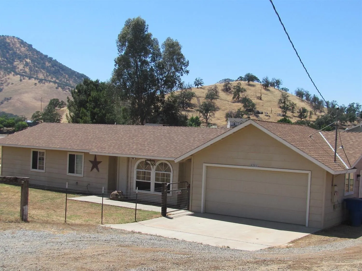 6105 Lupine Dr photo 1