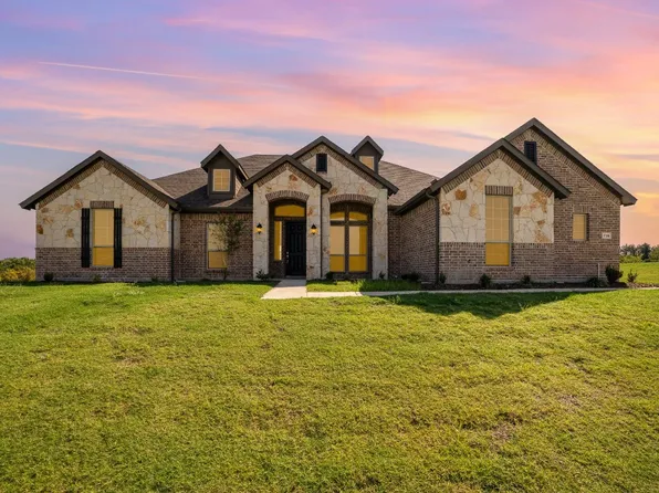 710 Serenity Ln, Red Oak, TX 75154