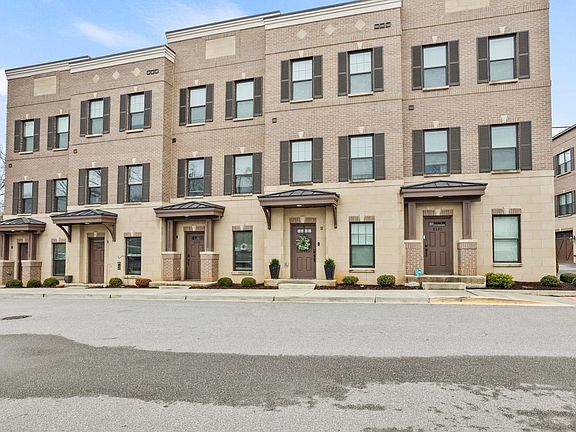 5th image of 1505 E North St Unit 2101