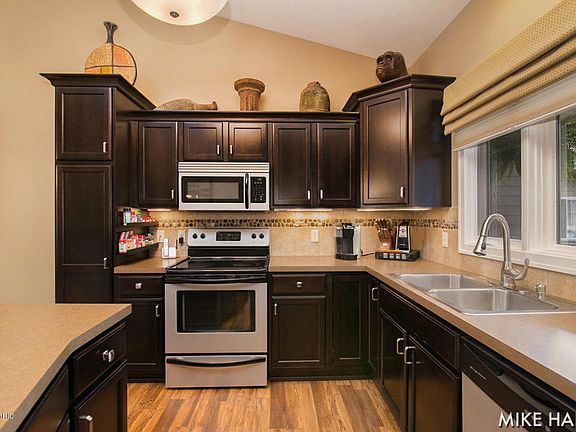 3rd image of 7064 Baltic Dr SW #42