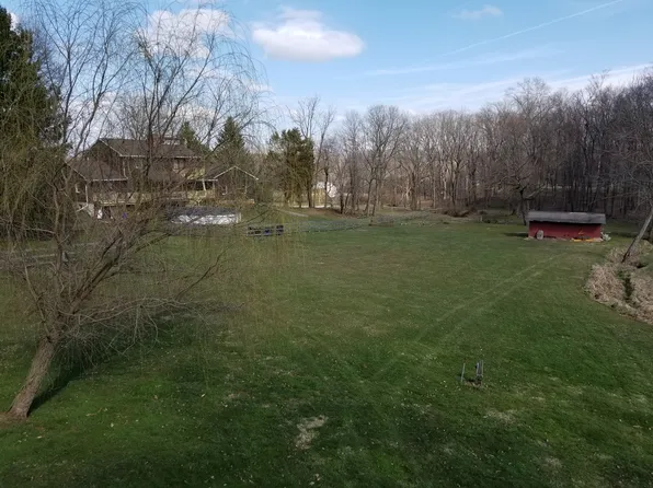 504 Mount Olivet Church Rd, Fawn Grove, PA 17321