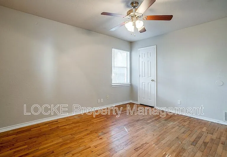 3419 S University Dr #B — Photo 9