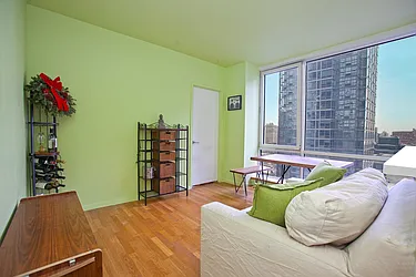 Rented by BLU Real Estate
