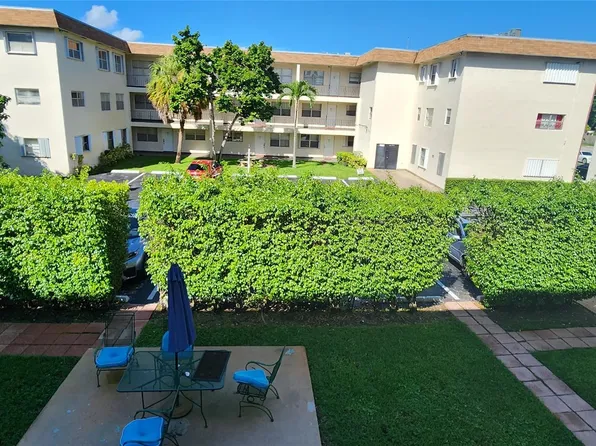 2200 Taylor Street #204, Hollywood, FL 33020