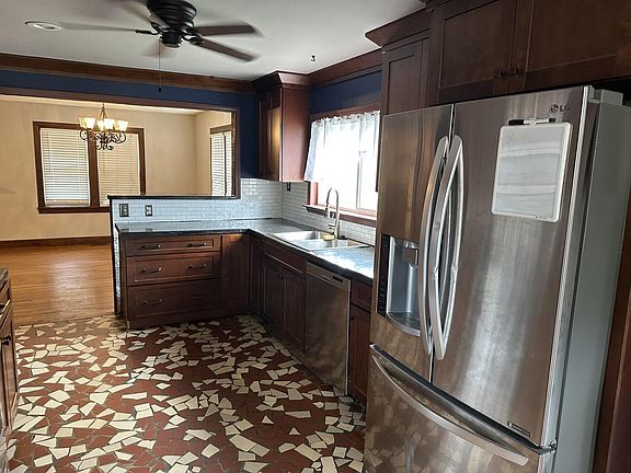 Right Side of Kitchen