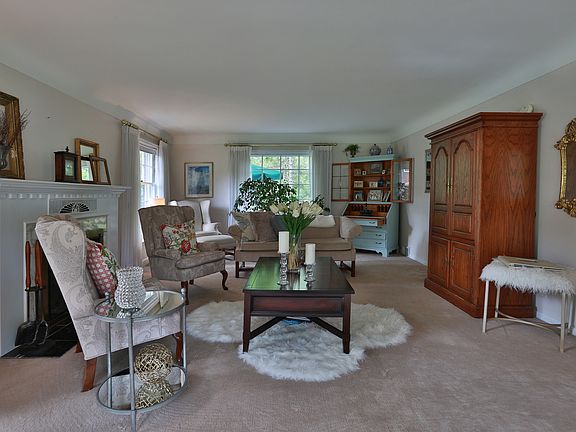 2nd image of 9973 Island Dr