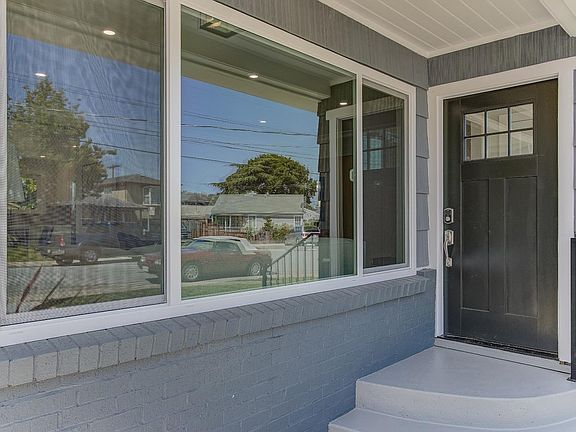 3rd image of 1425 Bradley Ave