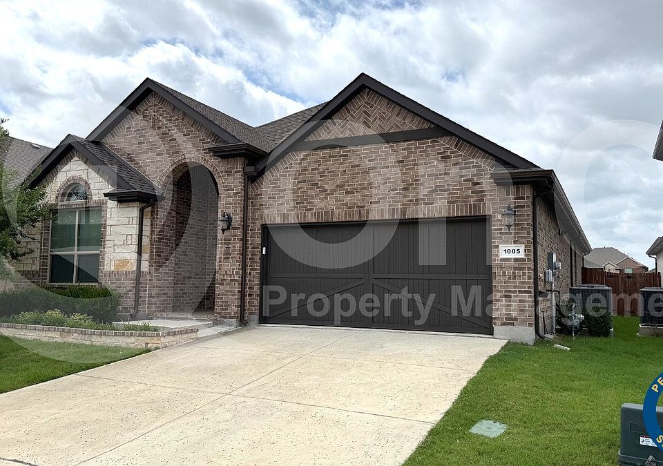 1st image of 1005 Whitehall Ln