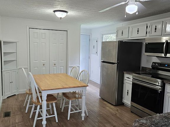 5th image of 1982 Rye Ct