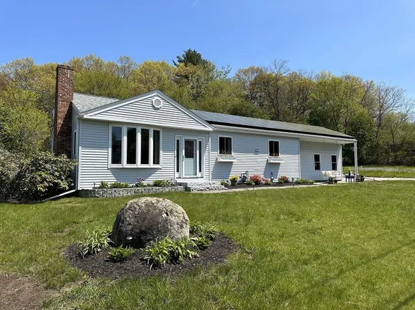 301 Concord St, Haverhill, MA 01830