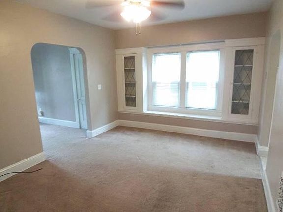 4th image of 1447 Maile Ave