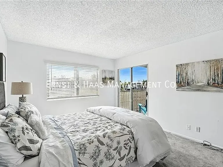 955 E 3rd St #304 — Photo 10