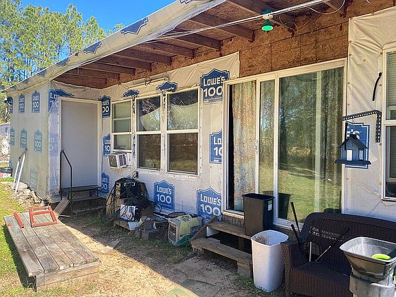 4th image of 4441 Wagonwheel Cir