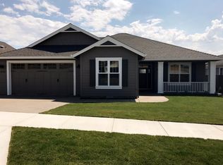 3918 Sunleaf Ave, Medford, OR 97504