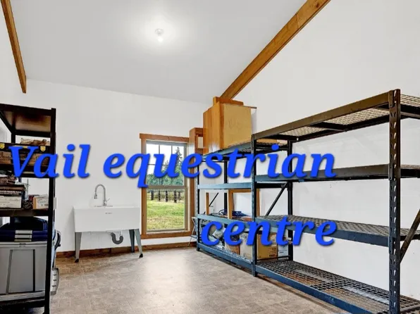 15903 Vail Loop Rd SE, Rainier, WA 98576