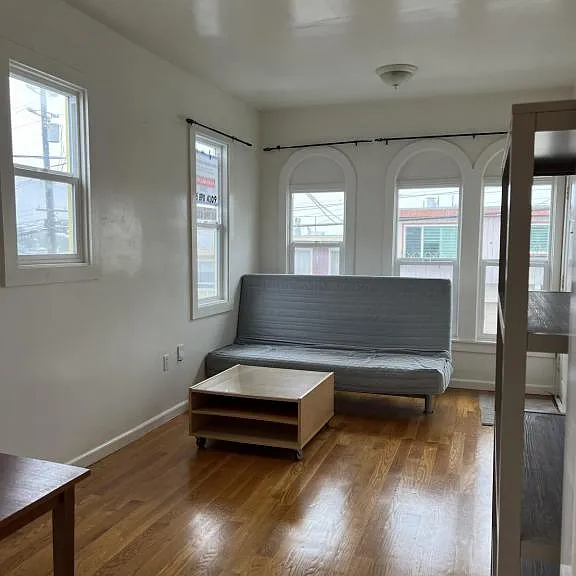 230 Lowell St #3 — Photo 4