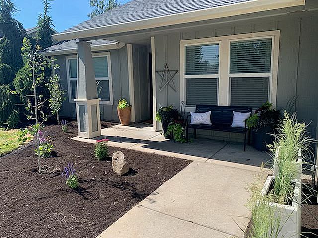 2nd image of 1123 SE Falbo Dr