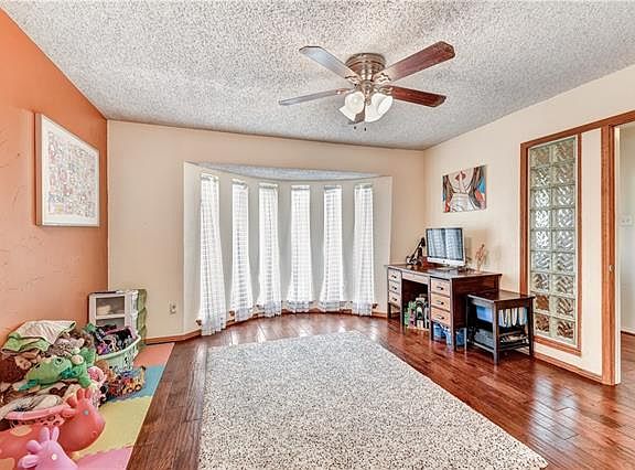 4th image of 808 Morning Glory Ln