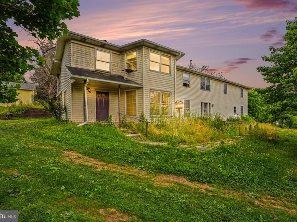856 Old Forge Rd, New Cumberland, PA 17070