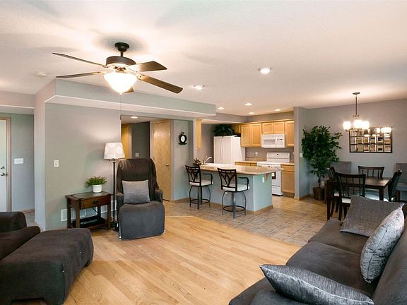 3rd image of 1269 Nicholas Ln