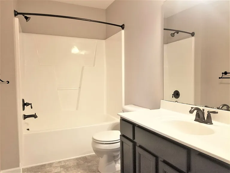 411 Cyrus Thompson Dr — Photo 43