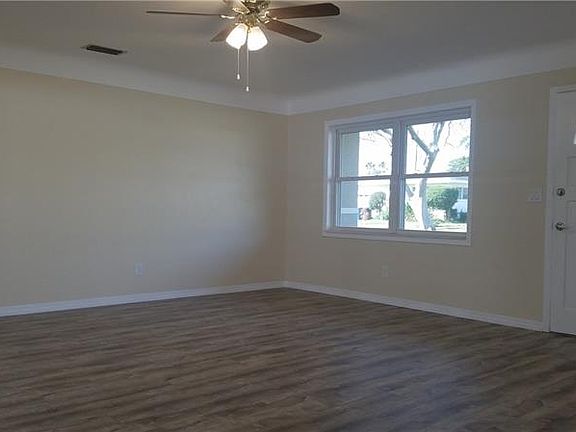 4th image of 1509 Erin Ln