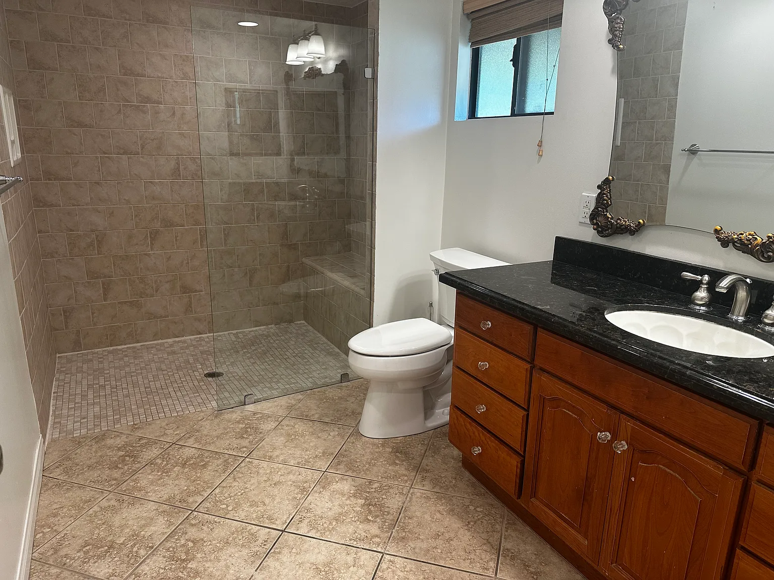Studio, 800 sqft, $2,000 — Photo 3