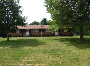 142 & 146 Center Rd, Akron, OH 44319