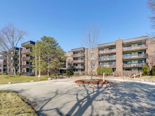 690 Chandler Rd APT 209, Gurnee, IL 60031