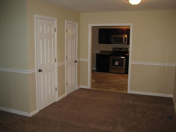 5th image of 145 Blanche St