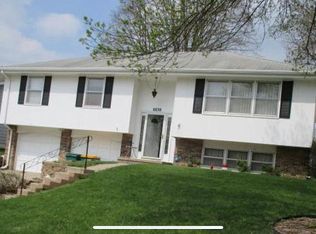 8838 Ruggles Cir, Omaha, NE 68134