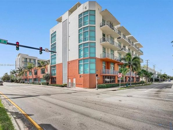 2100 Van Buren St APT 215