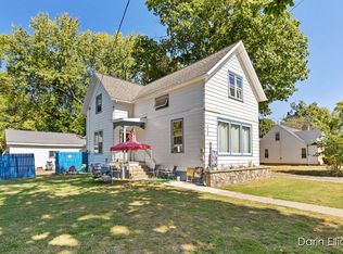 173 Church St, Saranac, MI 48881