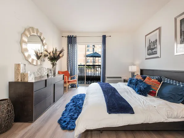 55 Riverwalk Place image 1 of 50