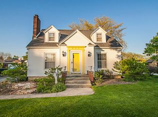 924 Grandview Ave, Lockport, IL 60441