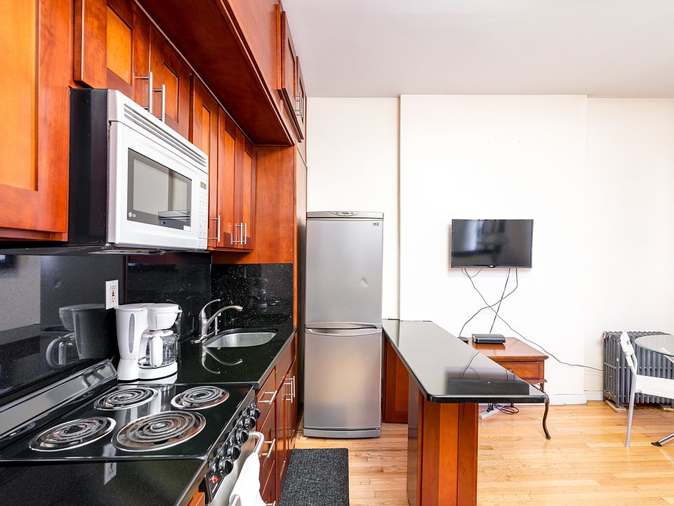 1st image of 885 9th Ave APT 3F