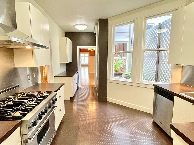 2673 California St — Photo 11