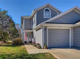 5600 NW Moonlight Meadow Ct, Lees Summit, MO 64064