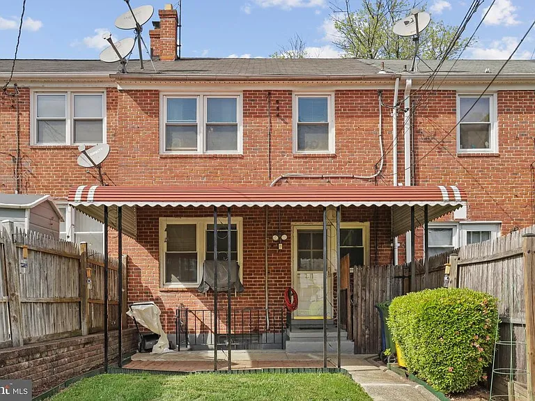 1447 Walker Ave — Photo 10