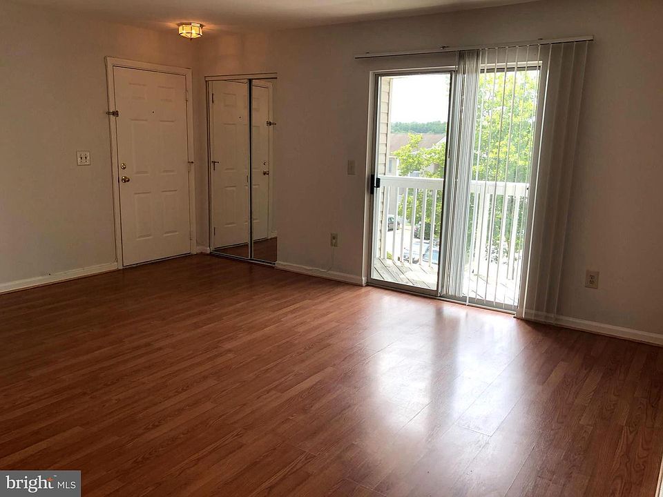 1st image of 38 White Pine Cir APT 301