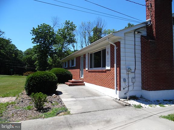 2nd image of 2205 Gregory Dr