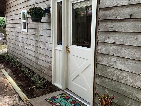 2nd image of 1161 E Spruce St #B