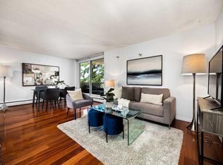 316 Cedar Cres SW UNIT 101, Calgary, AB T3C2Y8