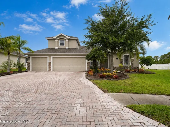 197 Brandy Creek Cir SE, Palm Bay, FL 32909